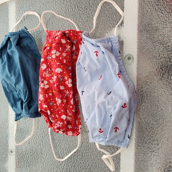 Old Navy Face Masks Adult Size - Set of 3 - EUC - Picture 3 of 9